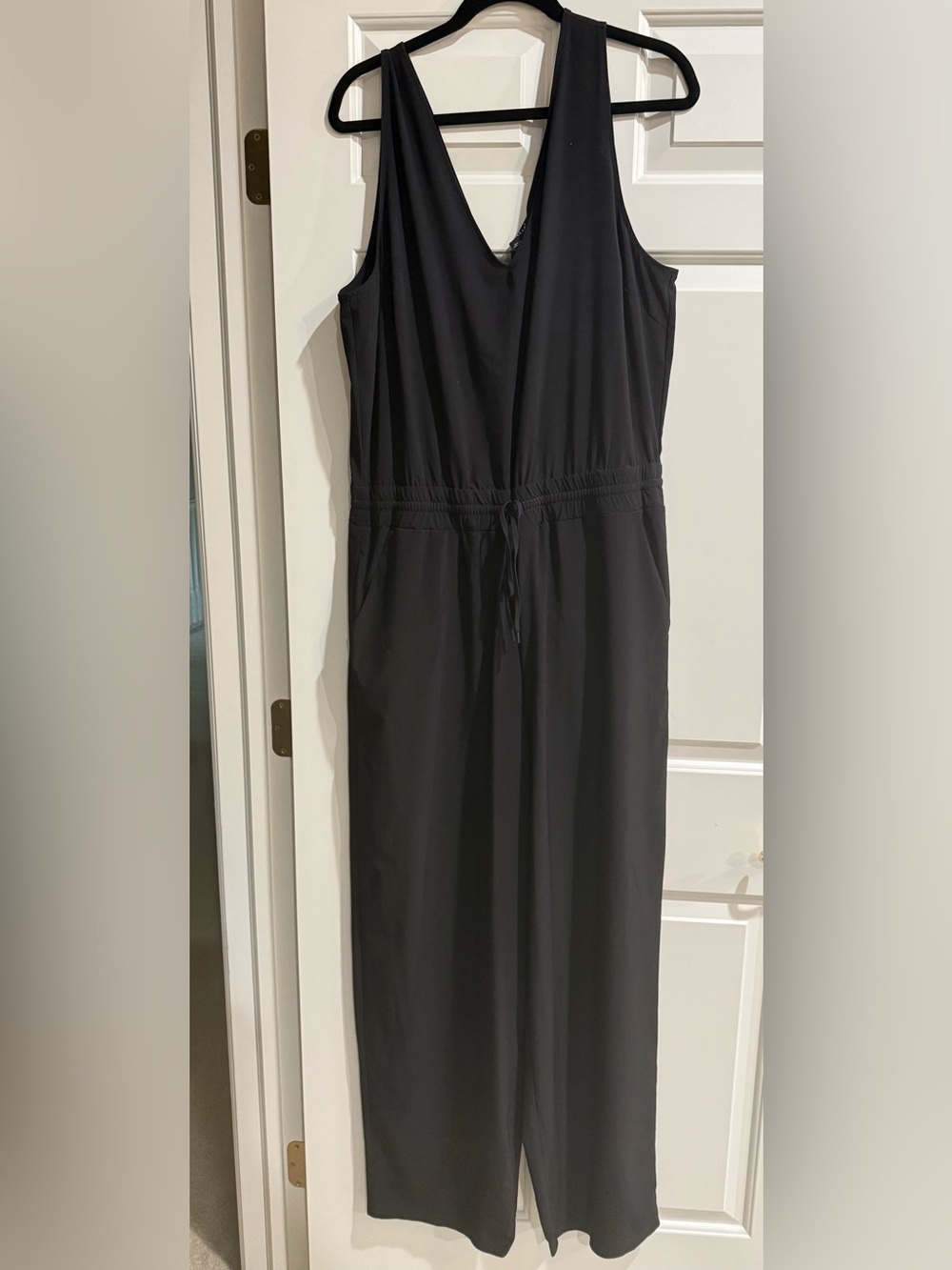 Athleta Black Sleeveless Drawstring Jumpsuit